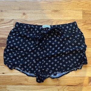 Abercrombie & Fitch Black and White Patterned Shorts